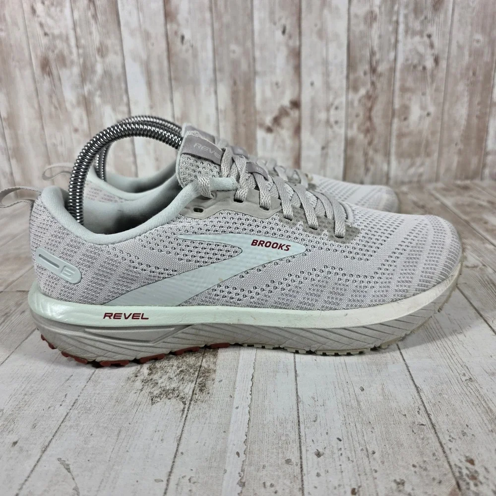 Brooks Revel 6 Womens 8.5 Running Shoes Gray Light Green 1203861B459